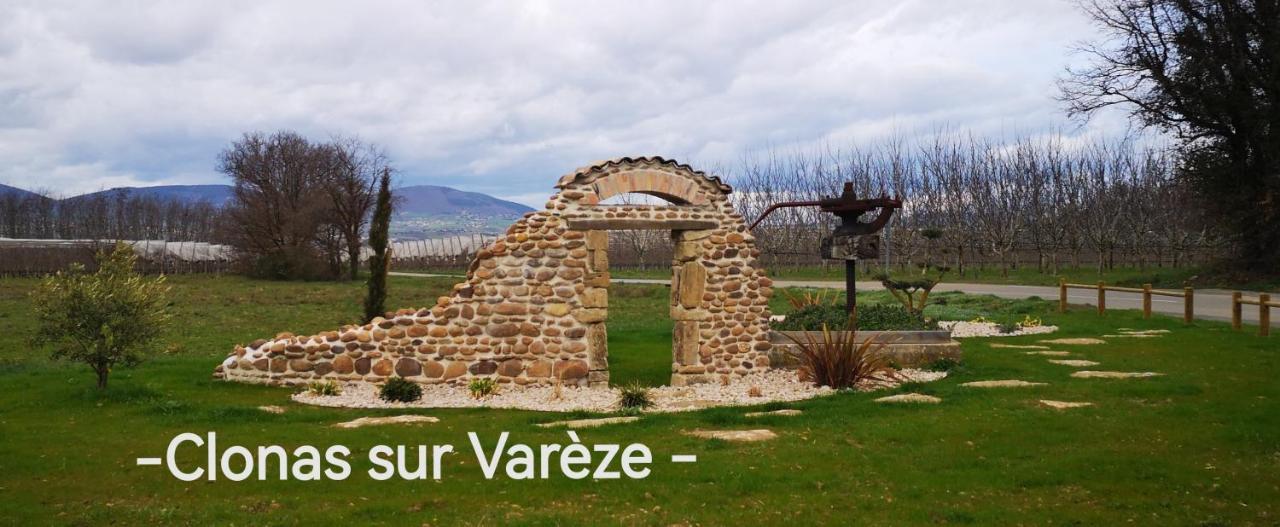 Comme A La Maison Clonas-sur-Vareze Buitenkant foto