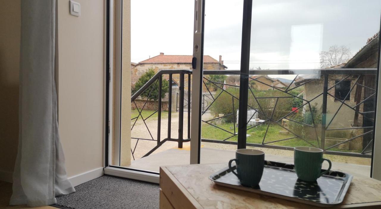 Comme A La Maison Clonas-sur-Vareze Buitenkant foto