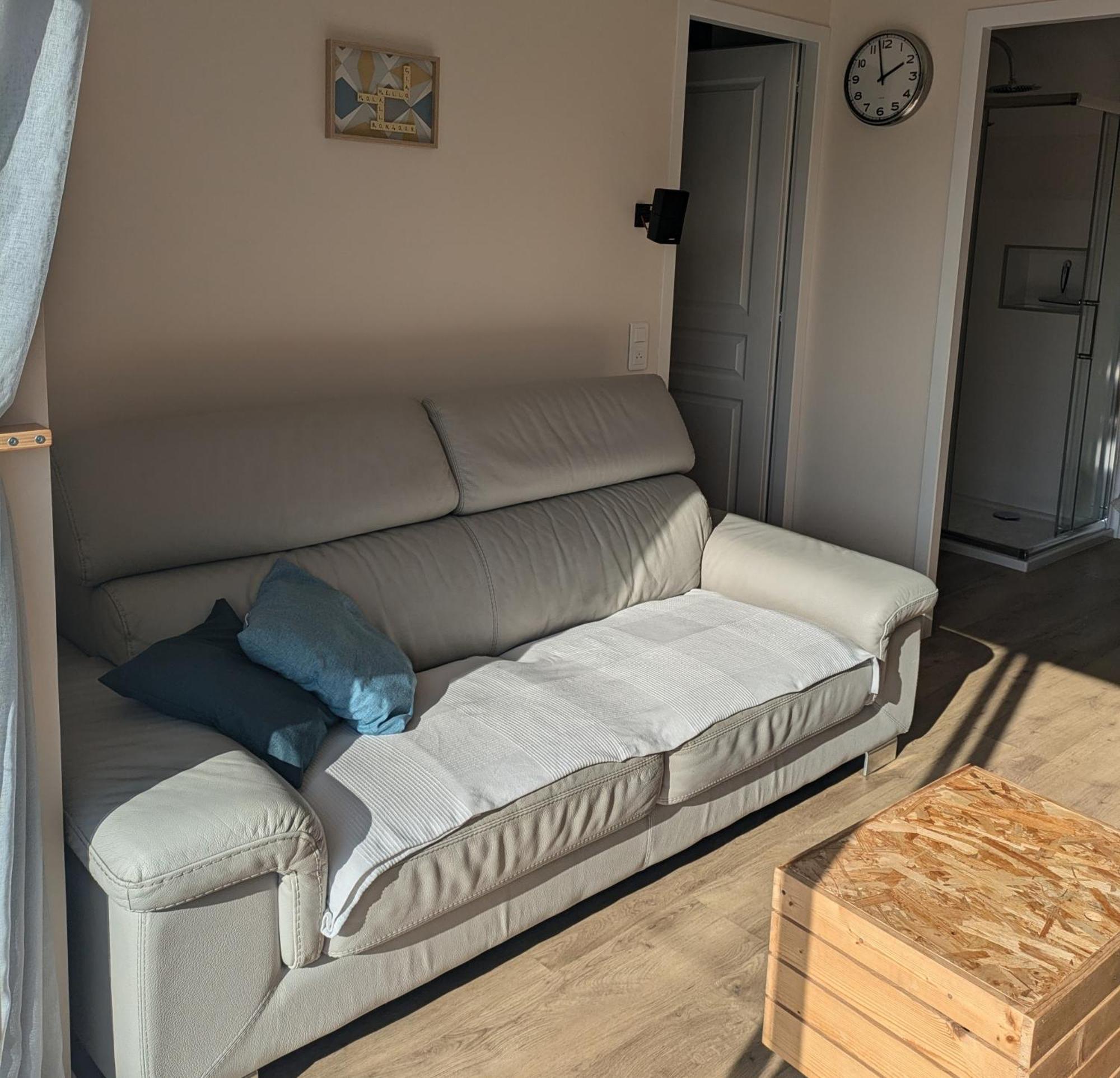 Comme A La Maison Clonas-sur-Vareze Buitenkant foto